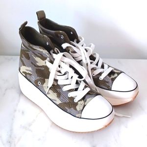 Madden Girl Winonna Platform Sneakers.  Size 9.5